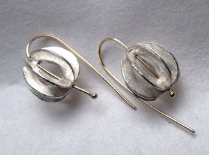 Wind earrings