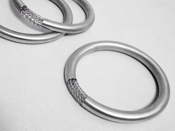 Tube and mesh bangle