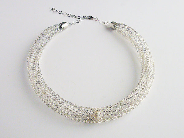 Pearl in Mesh